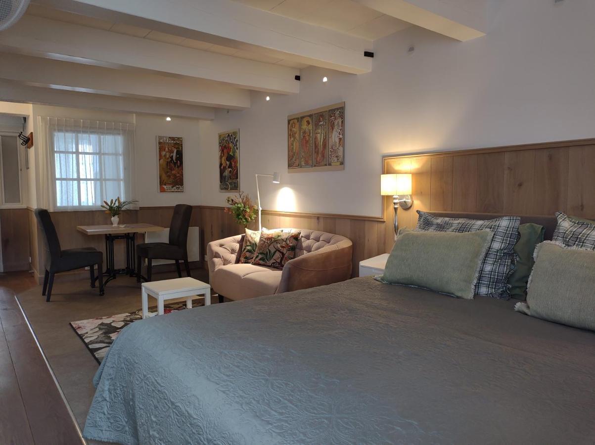 Vrye Heerlykheyd (Adults Only) Apartment Middelburg Exterior photo